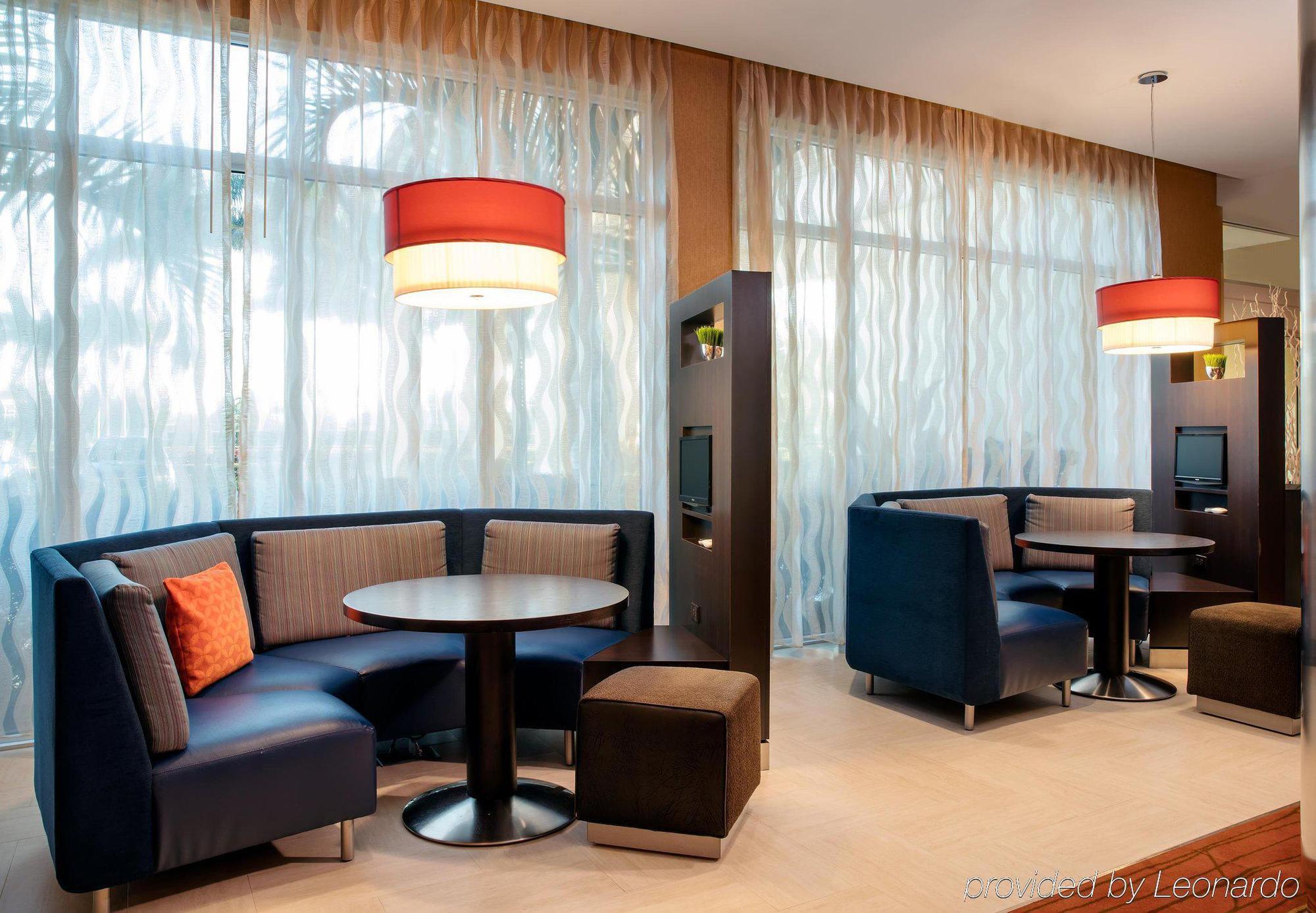 คอร์ตยาร์ด ไมอามี โฮมสเตด Hotel ภายนอก รูปภาพ
